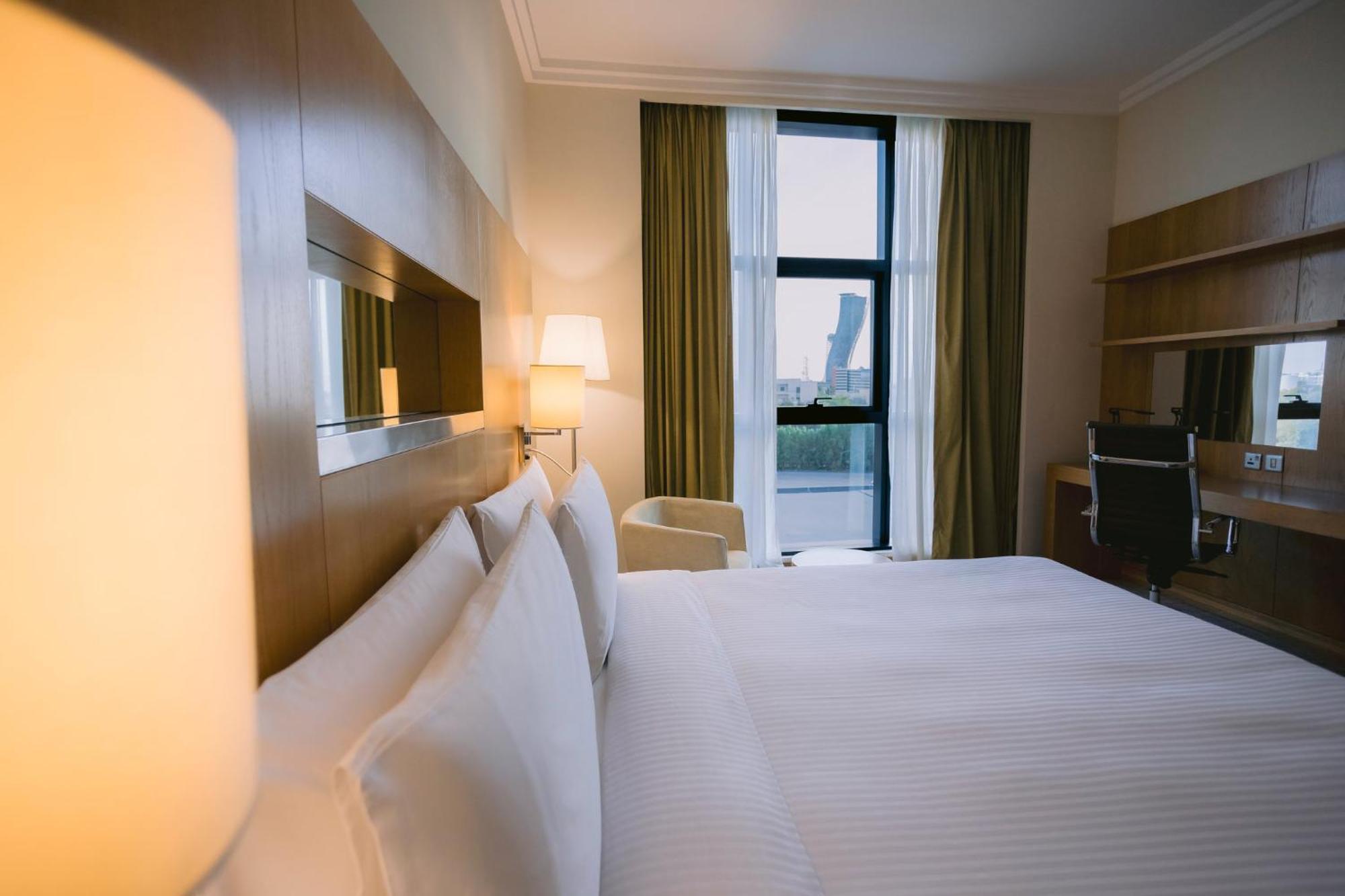 Hotel By Ihg 4*