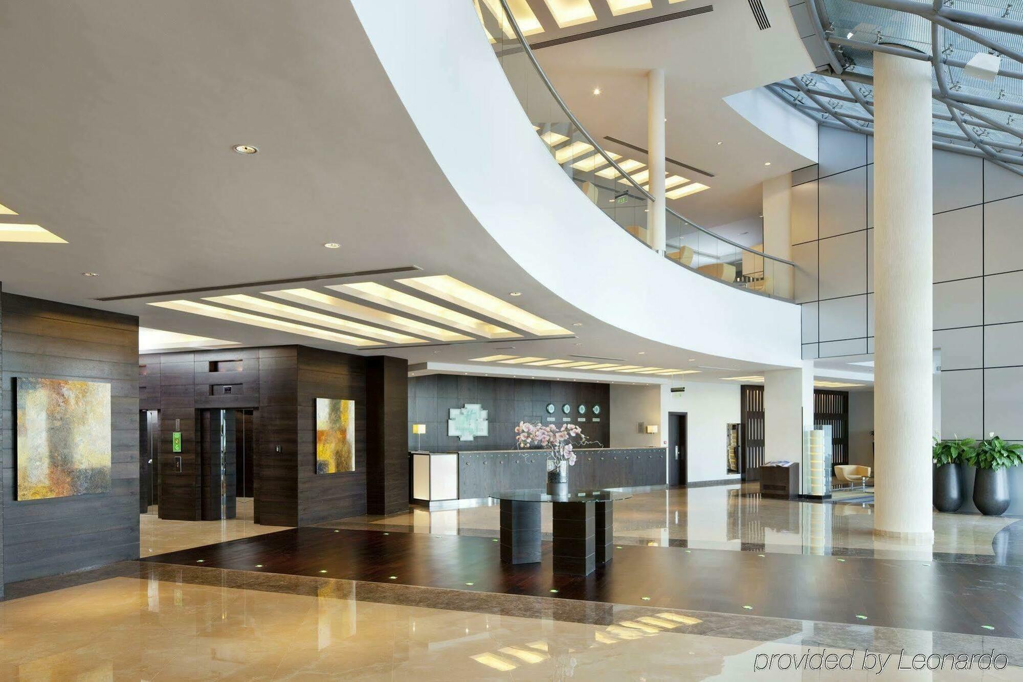 By Ihg Hotel 4*